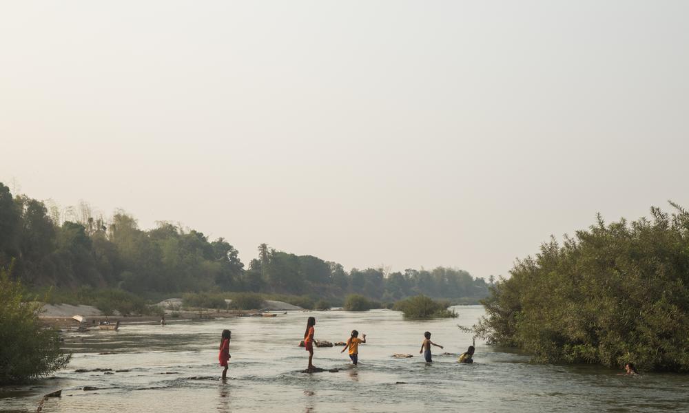Children play in the Meoking river.