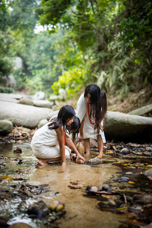 girls river columbia winter2017