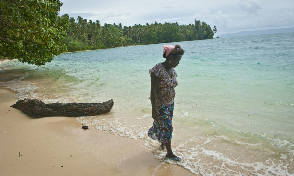 Ghizo Nuatali at the beach