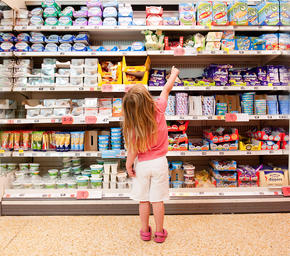 child in grocery store